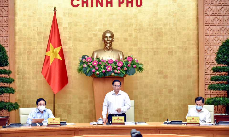 Thủ tướng Phạm Minh Chính: Kiểm soát tốt dịch bệnh là yếu tố quyết định phục hồi kinh tế