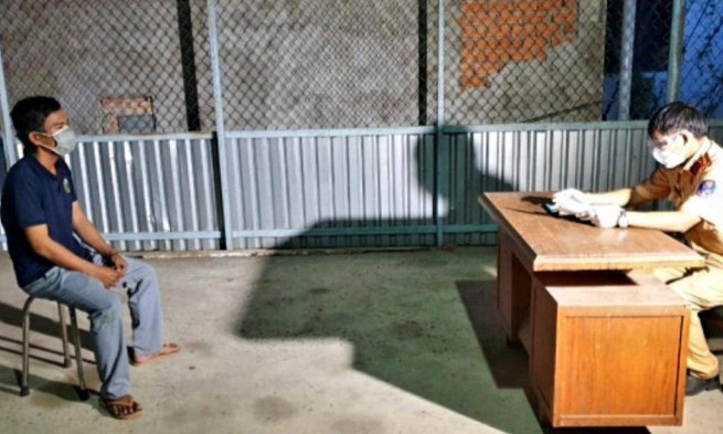 Trưởng phòng CSGT bị kiểm điểm vì thuê xe chở cây khủng đi vào đường cấm
