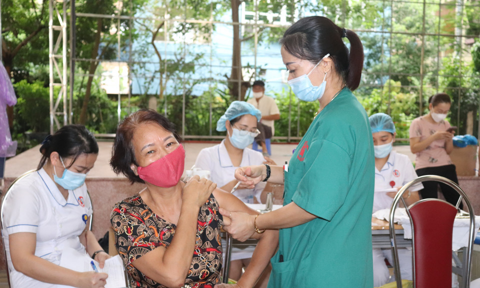 Đến ngày 19/9, Quảng Ninh đã có trên 887.498 người người được tiêm ít nhất một mũi vắc xin phòng Covid-19