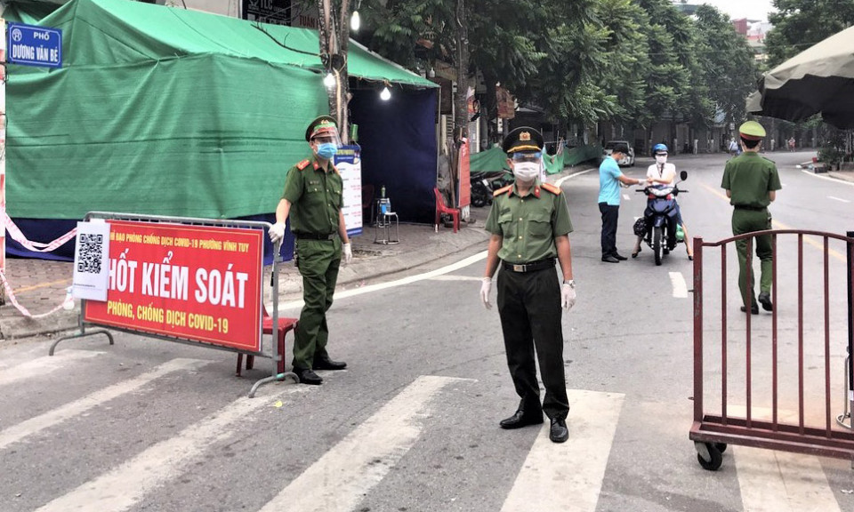 Tăng cường bảo đảm an ninh trật tự, phòng chống cháy nổ và xử lý vi phạm trong phòng, chống dịch COVID-19