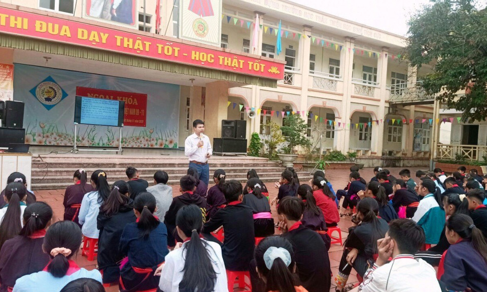 Đẩy mạnh tuyên truyền về ATGT cho đồng bào DTTS