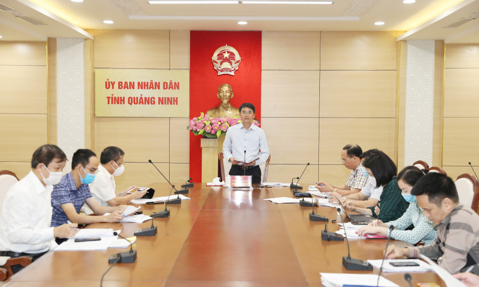 UBND tỉnh họp, giải quyết vướng mắc, nâng cao chất lượng, tiến độ công tác xây dựng giá đất
