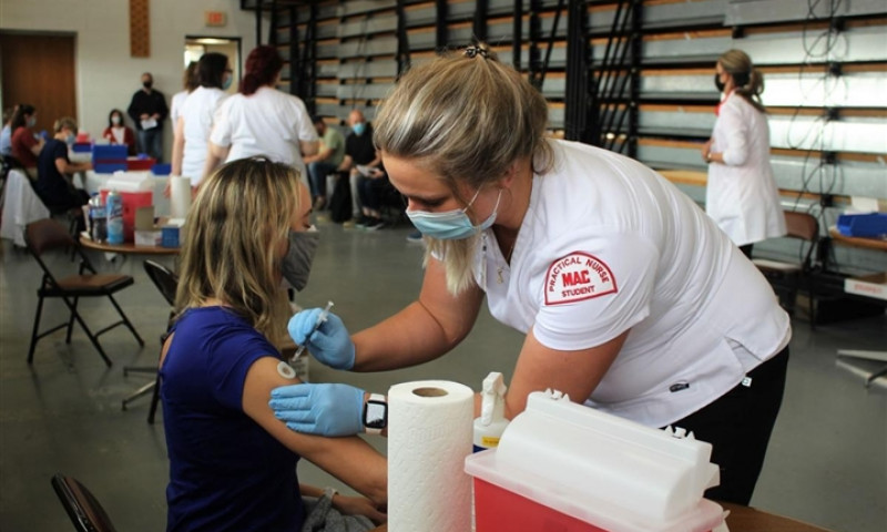 Nước giàu tiêm vaccine chậm lại, thế giới sẽ có thảm họa COVID-19 mới