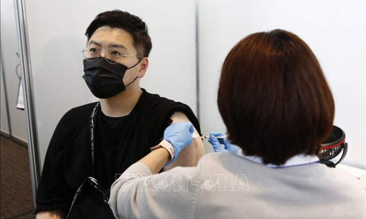 Dữ liệu chứng minh tiêm vaccine ngăn chặn hiệu quả dịch bệnh tại Nhật Bản