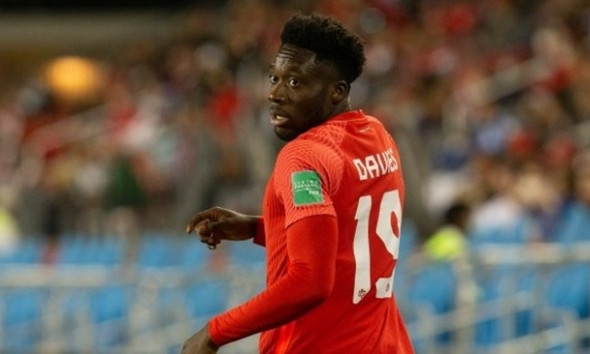 Nhận Virus FIFA, Bayern có thông báo về Alphonso Davies