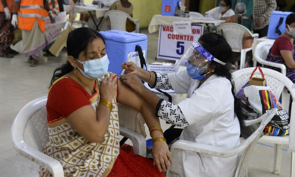 Dịch COVID-19: Vaccine đã làm giảm đáng kể số ca bệnh nặng và tử vong