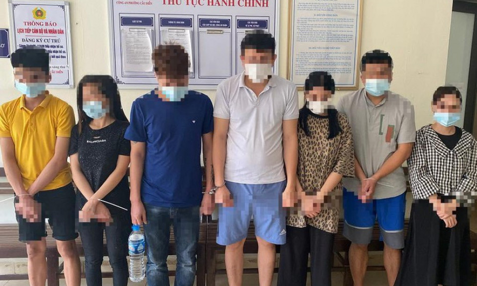 Mua ma tuý tổ chức sinh nhật cho bạn gái giữa tâm dịch