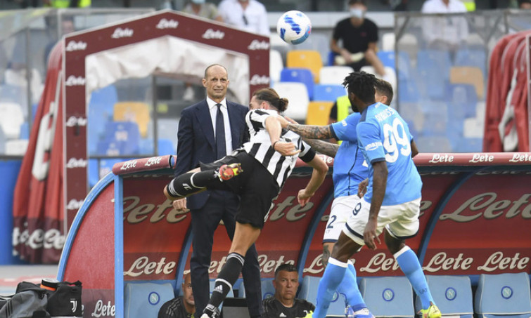 Juventus thua ngược Napoli
