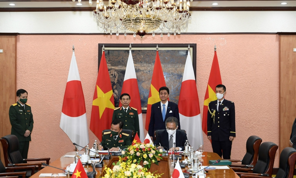 Viet Nam, Japan sign agreement on defense equipment and technology transfer
