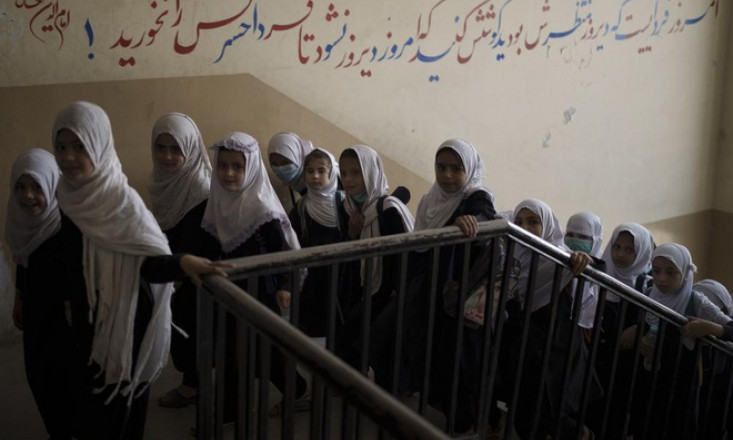 Taliban cho phụ nữ đi học, nhưng tách biệt với nam giới