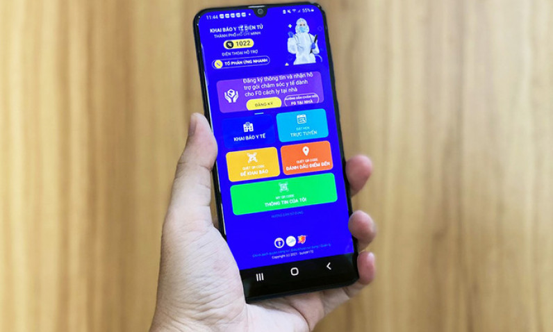 TP HCM thí điểm cấp mã QR cho người dân 3 quận, huyện