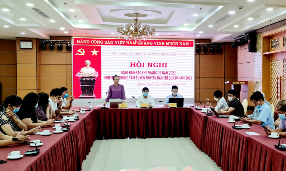 Hội nghị giao ban báo chí tháng 9