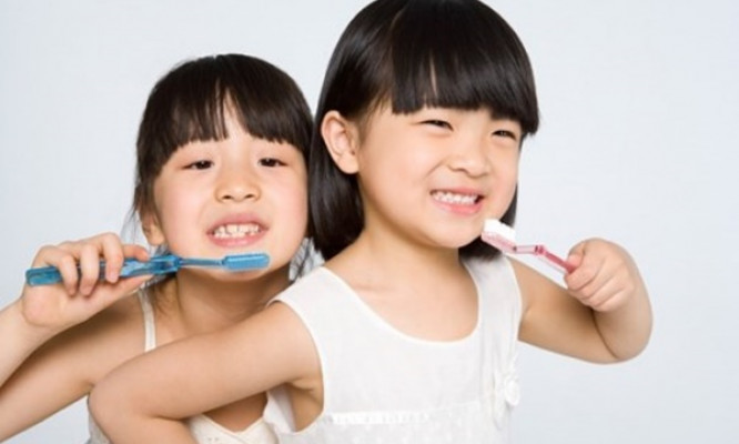 Cách chăm sóc răng miệng cho trẻ đúng cách