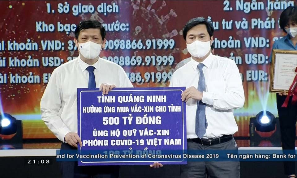 Tỉnh Quảng Ninh chuyển 100 tỷ đồng ủng hộ Quỹ Vắc-xin phòng dịch COVID-19 của Chính phủ
