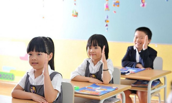 Xây dựng cộng đồng trực tuyến hỗ trợ giáo dục tiểu học 