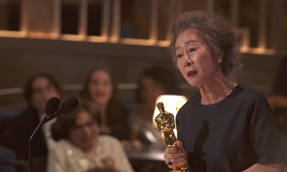 Hậu tượng vàng Oscar, diễn viên Hàn Quốc Youn Yuh-jung trở thành 1 trong 100 người có ảnh hưởng nhất 2021 của Time