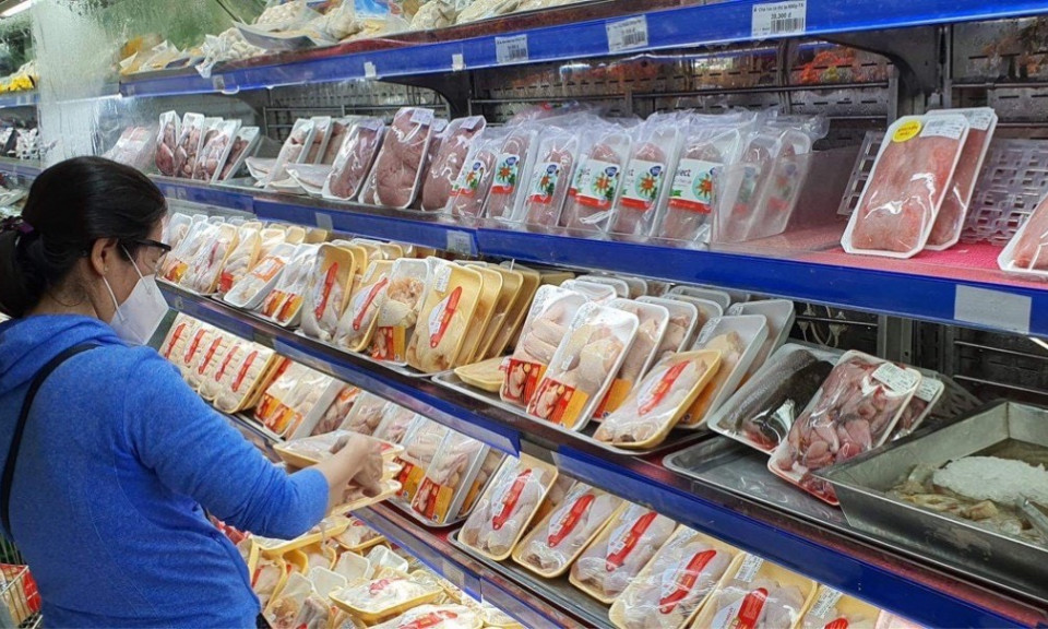 Nỗ lực khống chế dịch bệnh, từng bước trở về trạng thái bình thường mới