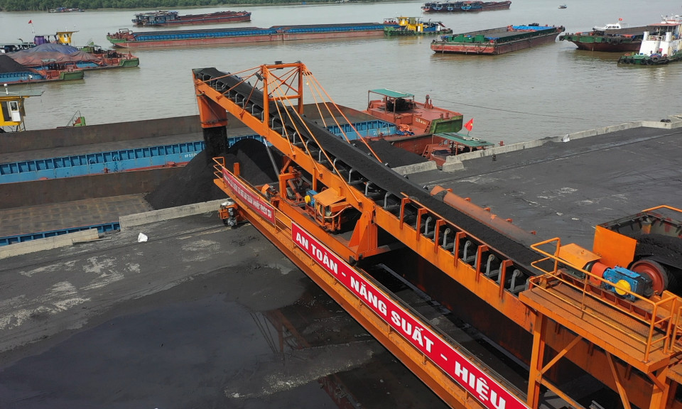 Nâng cấp, chuẩn hoá cảng Điền Công