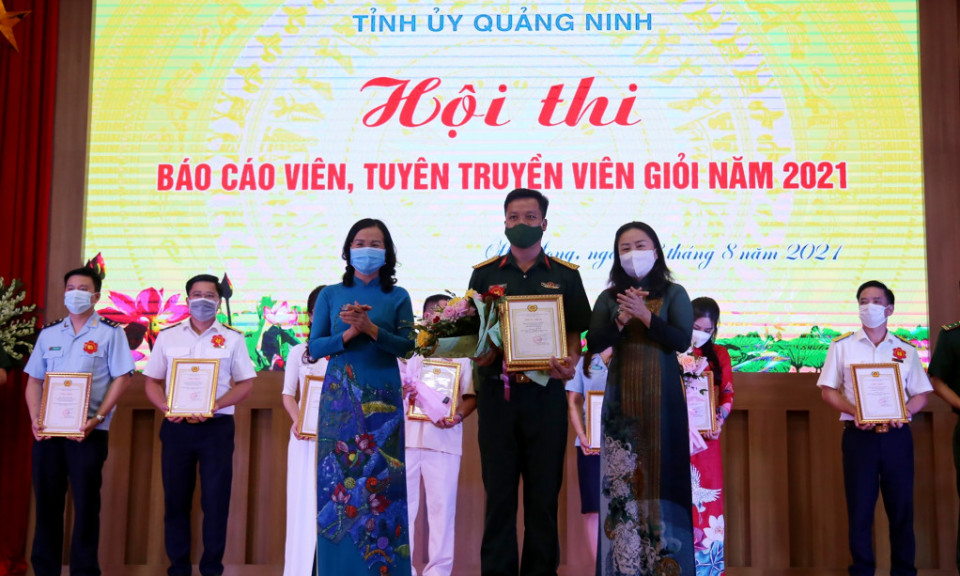 Xứng đáng là người chiến sĩ trên mặt trận tư tưởng