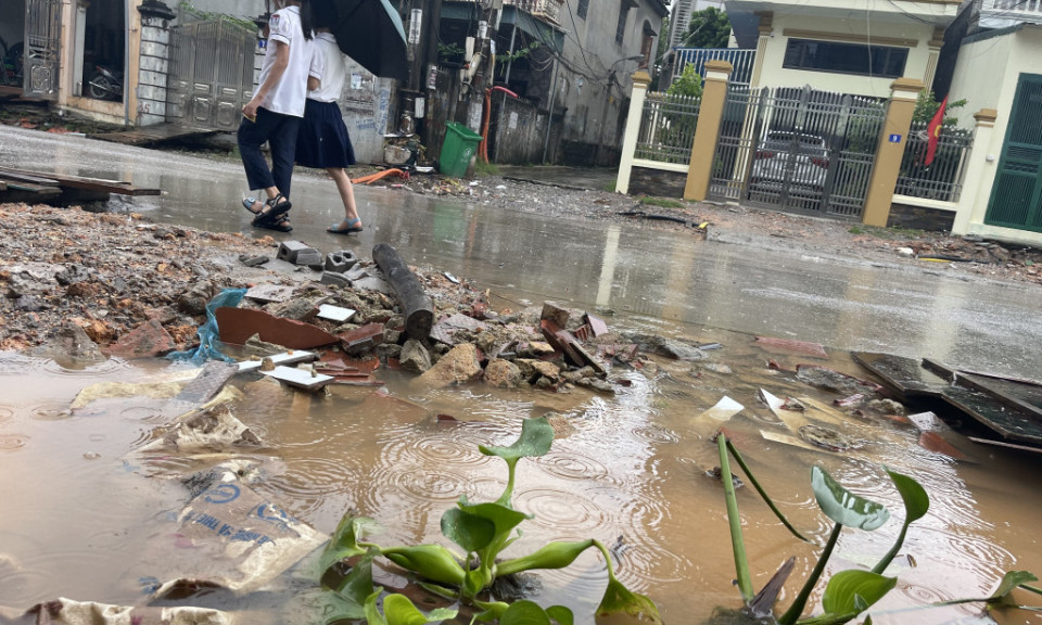 UBND tỉnh yêu cầu TP Hạ Long kiểm tra, xử lý việc thi công dự án Cải tạo chỉnh trang đường Ba Lan (phường Giếng Đáy)