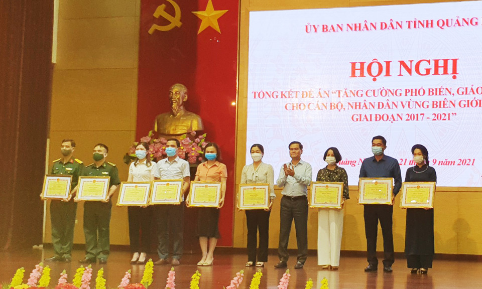 UBND tỉnh: Tổng kết Đề án tăng cường phổ biến giáo dục pháp luật vùng biên giới, hải đảo, giai đoạn 2017-2021