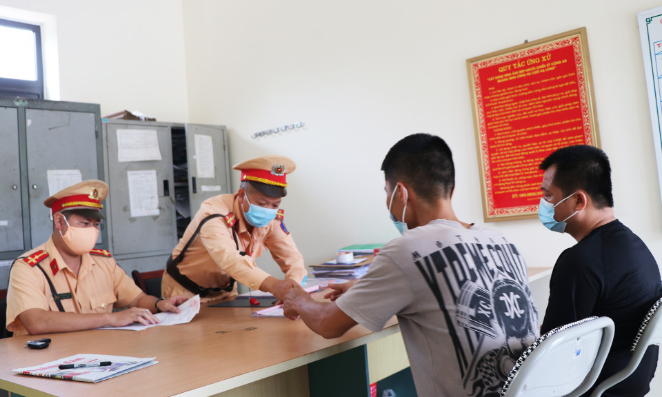 TP Uông Bí: Phát hiện trường hợp trốn khai báo y tế để qua chốt kiểm soát 