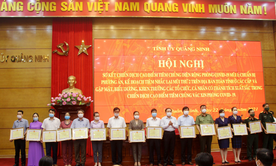 Giữ vững địa bàn vùng "xanh" an toàn để triển khai thành công tiêm nhắc lại mũi 2