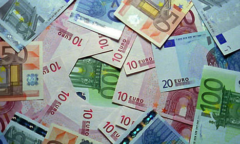Tỷ giá USD, Euro ngày 23/9: USD biến động mạnh