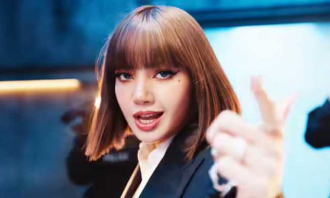 Lisa (BLACKPINK) lại phá vỡ kỉ lục của thành viên cùng nhóm