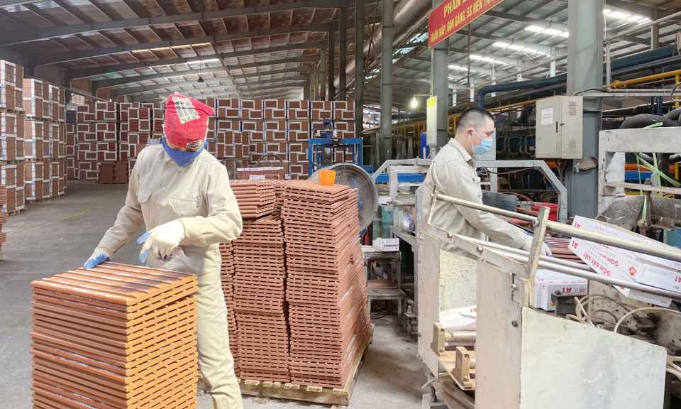 Doanh nghiệp Đông Triều vượt khó