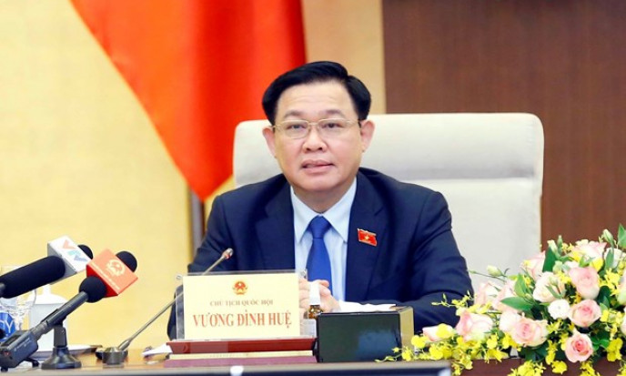 Khắc phục 'rủi ro kép' về kinh tế-xã hội, đẩy nhanh tiêm chủng