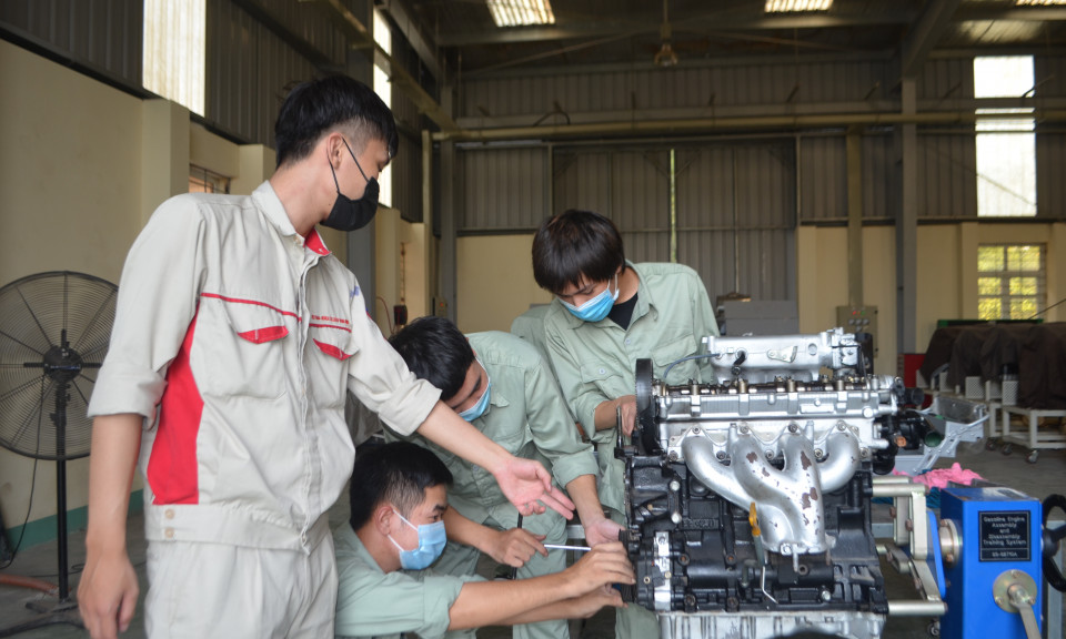 Chú trọng phát triển nguồn nhân lực
