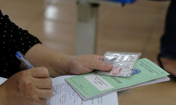 Chỉ mình chồng tham gia BHXH có được hưởng chế độ khi vợ sinh con? 