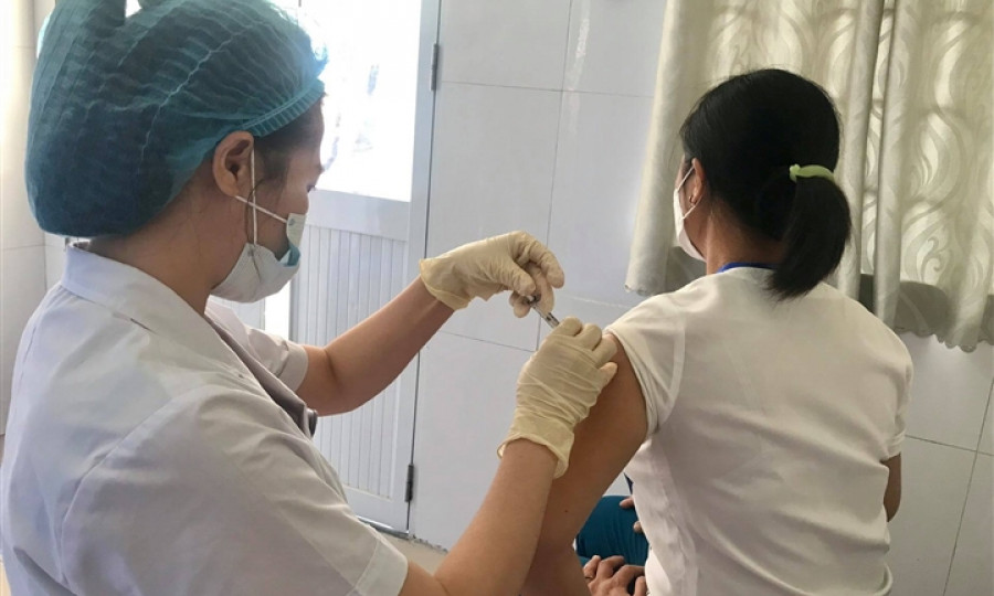 338 tình nguyện viên hoàn thành tiêm mũi 1 vaccine ARCT- 154