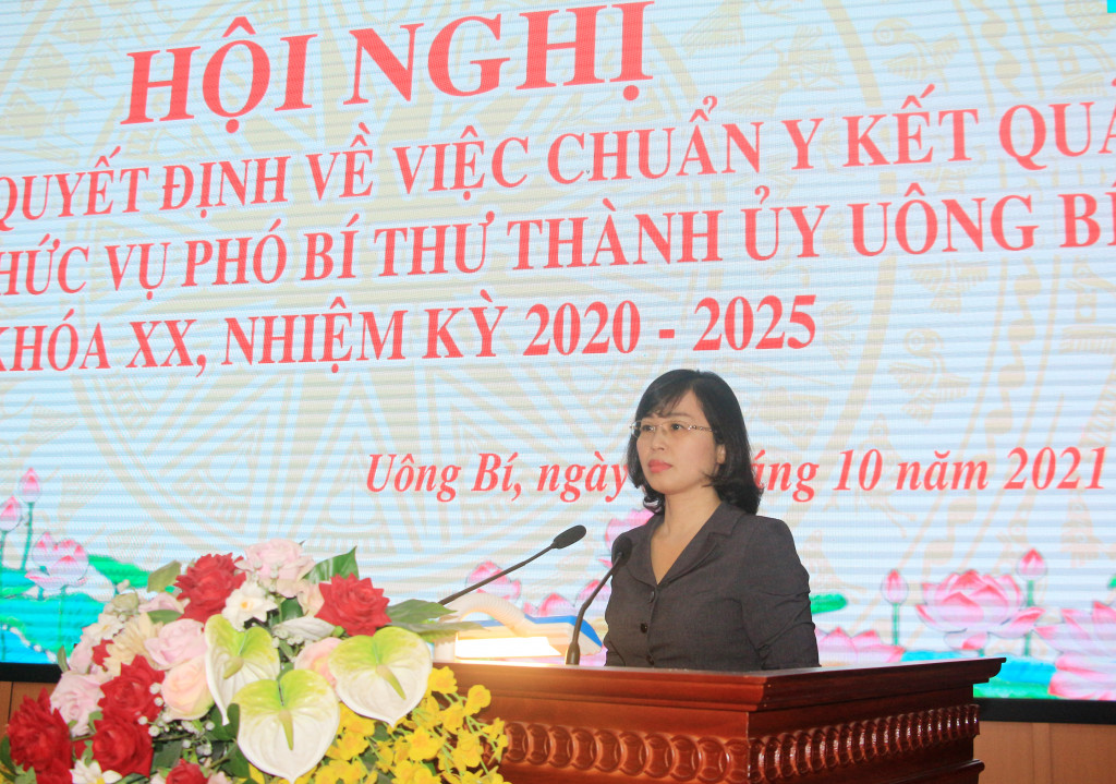 Đồng chí Trịnh Thị Minh Thanh, Phó Bí thư Tỉnh ủy, Phó Chủ tịch Thường trực HĐND tỉnh, phát biểu tại hội nghị.