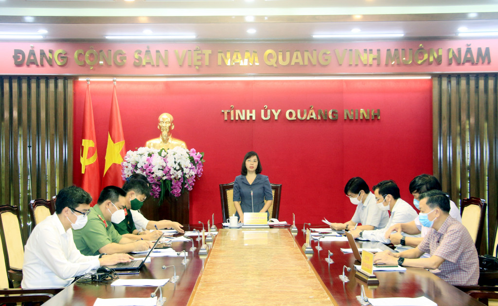 Đồng chí Trịnh Thị Minh Thanh, Phó Bí thư Tỉnh ủy, Phó Chủ tịch Thường trực HĐND tỉnh, phát biểu kết luận cuộc họp.