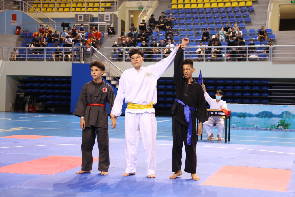 Giải Taekwondo và Pencak Silat, Đại hội TDTT tỉnh Quảng Ninh lần thứ IX năm 2021 - 2022 là hoạt động hưởng ứng phong trào toàn dân tập luyện thể thao nâng cao sức khỏe, tầm vóc, thể lực và phòng chống dịch bệnh giai đoạn 2021 - 2025. 
