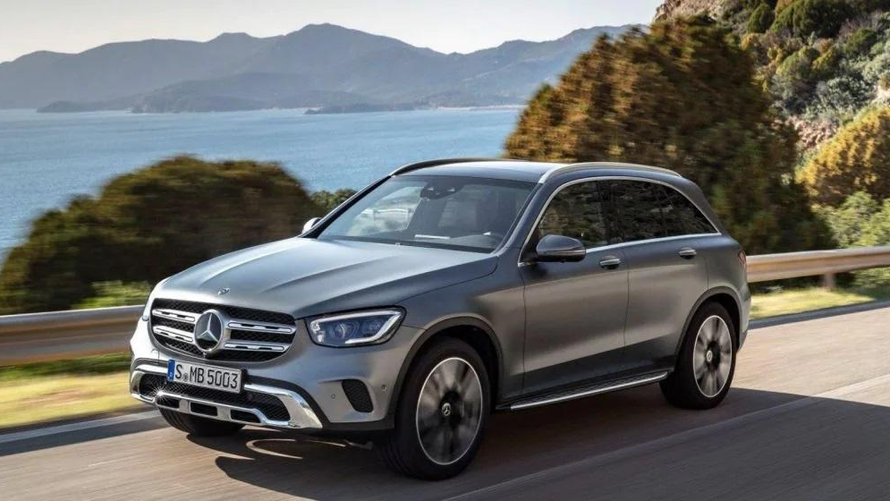 Mercedes-Benz Việt Nam triệu hồi loạt xe GLC do lỗi cảm biến va chạm