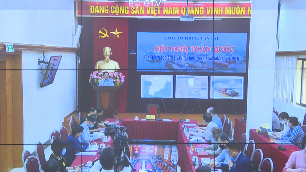 Bộ Trưởng Bộ Giao thông vận tải Nguyễn Văn Thể kết luận cuộc họp.