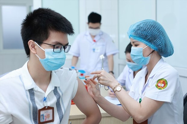 The health ministry has continuously urged localities to speed up the inoculation. (Photo: VNA)