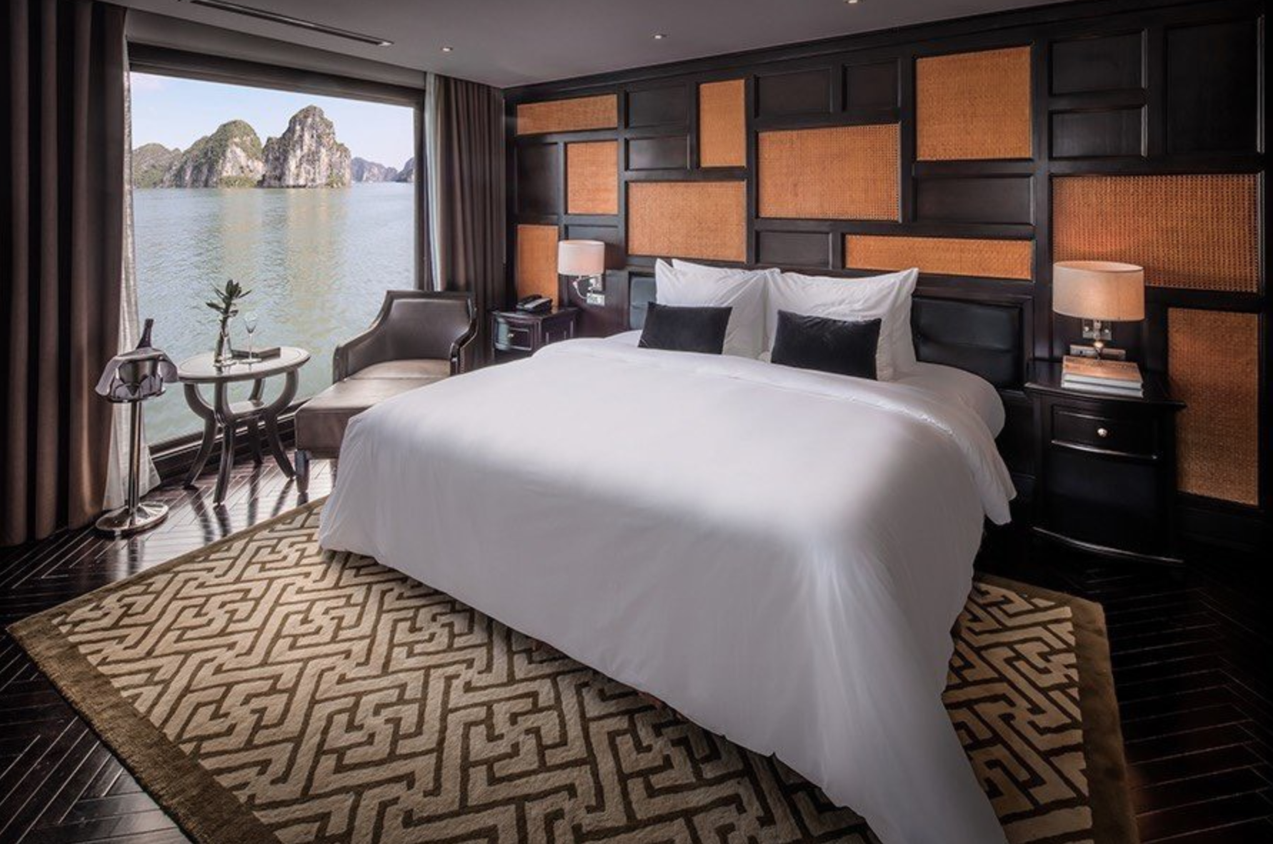 Vietnam luxury cruises that offer world-class services