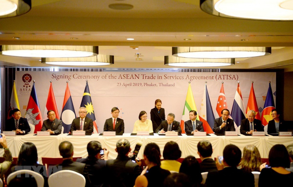 The signing ceremony of the ASEAN Trade in Services Agreement (ATISA) takes place on April 23, 2019 in Phuket, Thailand.