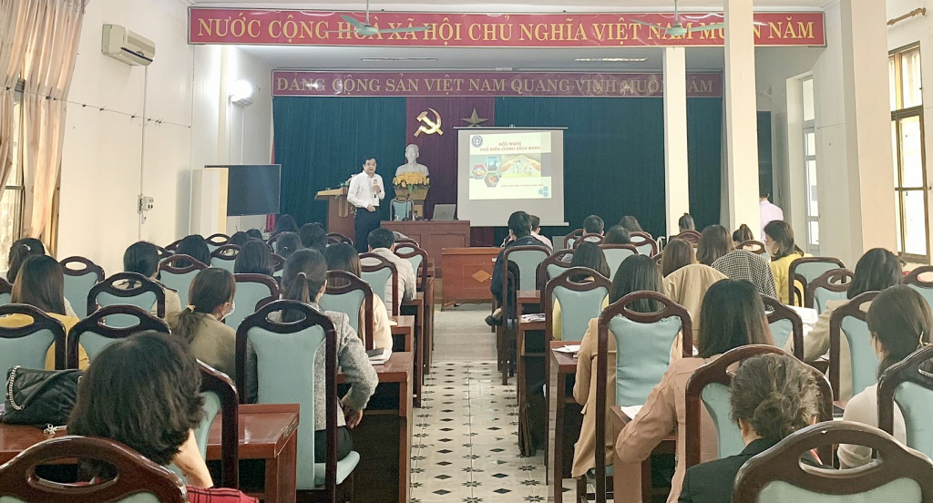 Hội nghị tập huấn tuyên truyền, đối thoại pháp luật lao động BHXH, ATVSLĐ trên địa bàn phường Hồng Hà (TP Hạ Long).