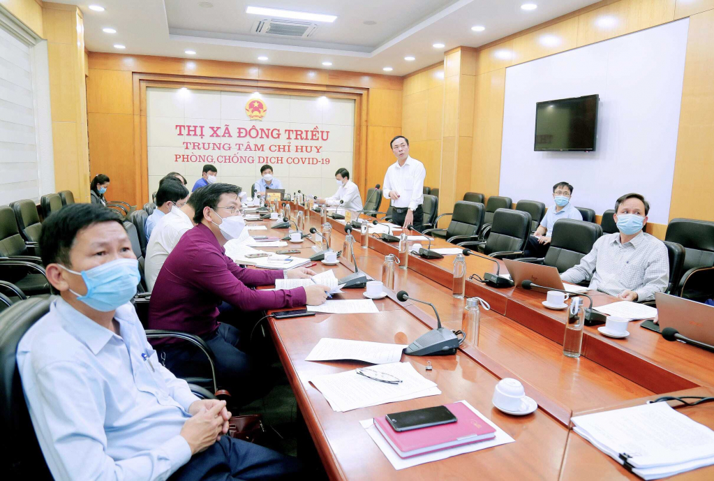 BTV Thị ủy Đông Triều họp cho ý kiến một số nội dung công tác ngày 15/10/2021 (Ảnh: Trần Thuyết-CTV).