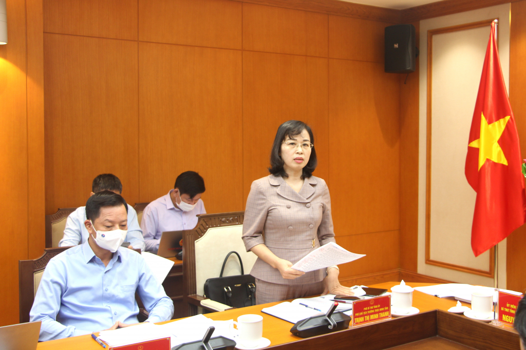 Đồng chí Trịnh Thị Minh Thanh, Phó Bí thư Tỉnh ủy, Phó Chủ tịch Thường trực HĐND tỉnh, phát biểu tại phiên họp.