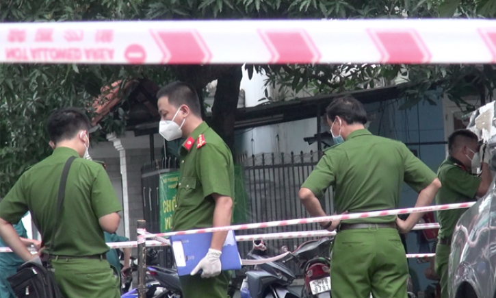 Nghi án con sát hại cha mẹ