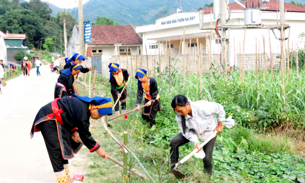 Đồng hành cùng phụ nữ DTTS