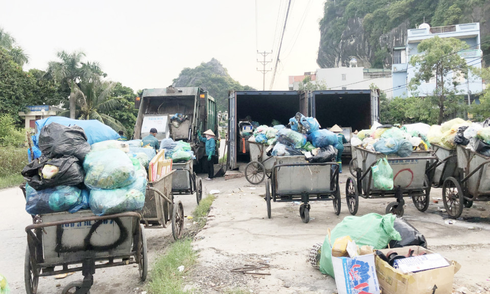 Hạ Long cần có giải pháp cho bài toán rác thải đô thị