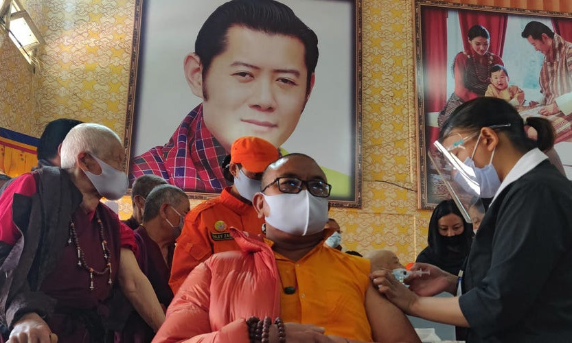 Chiến dịch tiêm chủng của 'Vương quốc hạnh phúc' Bhutan đã thành công như thế nào?