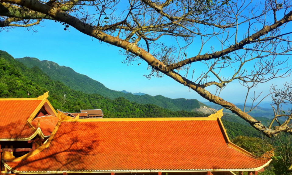 Visiting Yen Tu in autumn